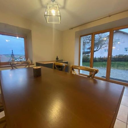 Logement Dans Maison + Exterieur Orchamps-Vennes Dış mekan fotoğraf