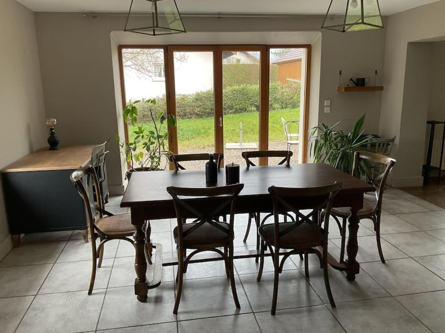 Logement Dans Maison + Exterieur Orchamps-Vennes Dış mekan fotoğraf