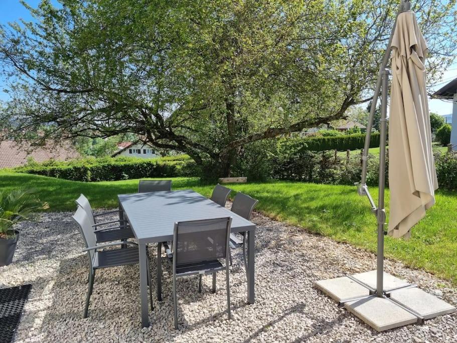 Logement Dans Maison + Exterieur Orchamps-Vennes Dış mekan fotoğraf
