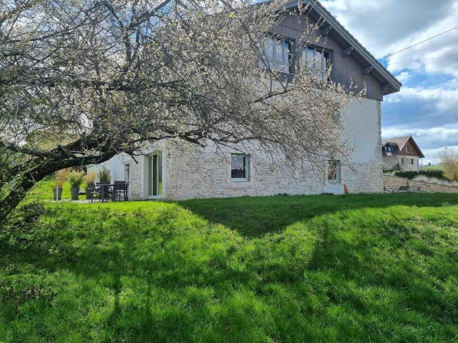 Logement Dans Maison + Exterieur Orchamps-Vennes Dış mekan fotoğraf