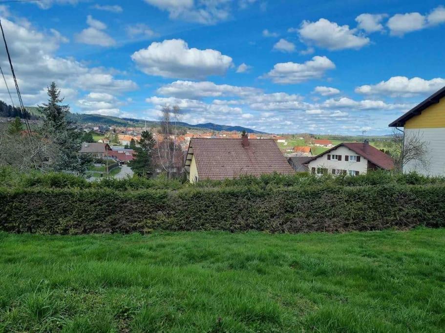 Logement Dans Maison + Exterieur Orchamps-Vennes Dış mekan fotoğraf