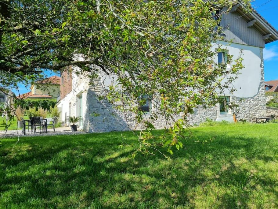 Logement Dans Maison + Exterieur Orchamps-Vennes Dış mekan fotoğraf